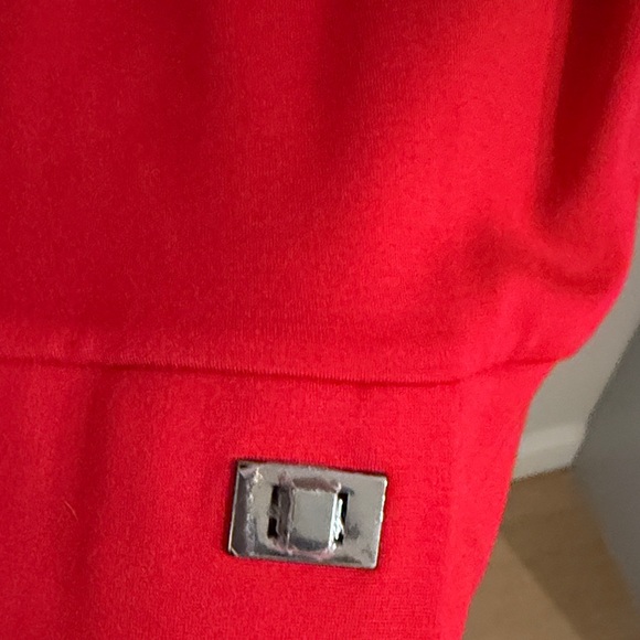 White House Black Market Red Sleeveless Top - Picture 3 of 3